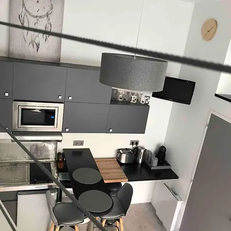 Apartament Moderne A Ferrand - 35 M² + Parking Gratuit